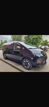 Hyundai STARIA 2.2 CRDi Signature 7-Sitzer Auto 4WD ... - Hyundai STARIA von privat