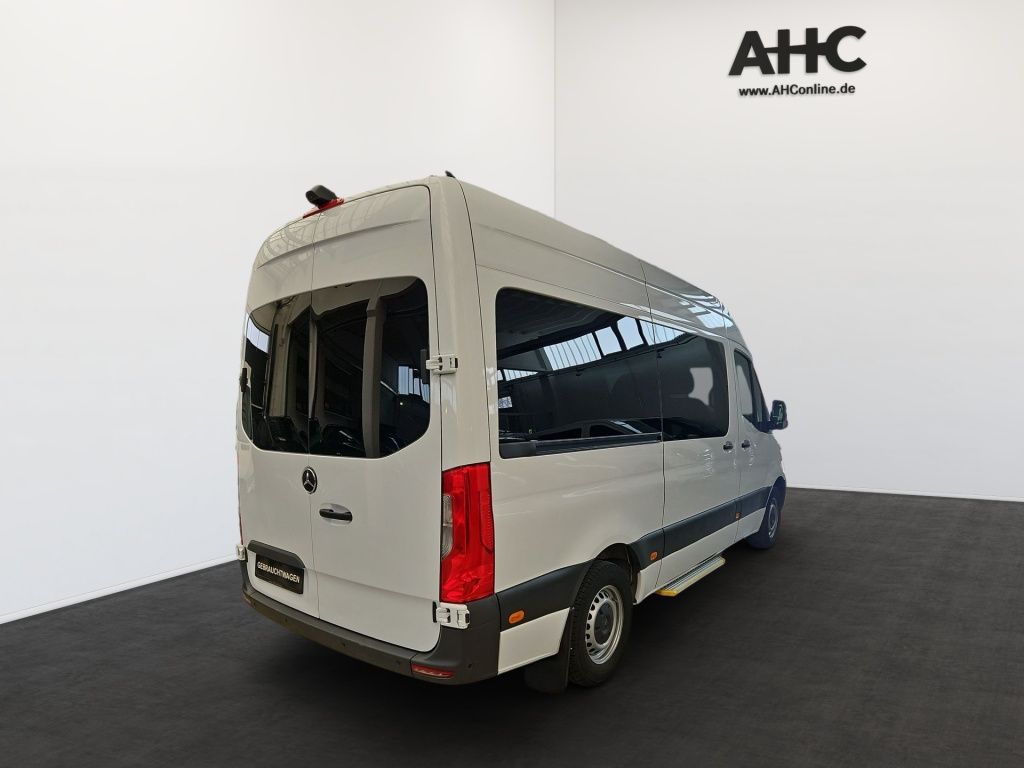 Fahrzeugabbildung Mercedes-Benz Sprinter 317 Kombi L2H2 Mobility Rollstuhl Lift