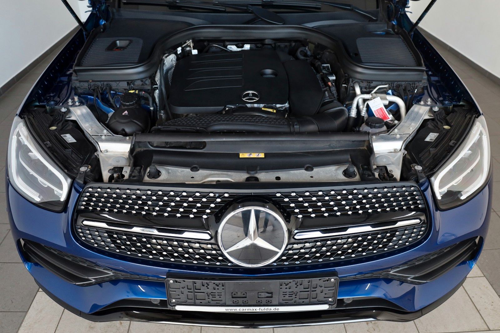 Fahrzeugabbildung Mercedes-Benz GLC 300 4M AMG Line Leder,Navi,LED,Panorama,AHK