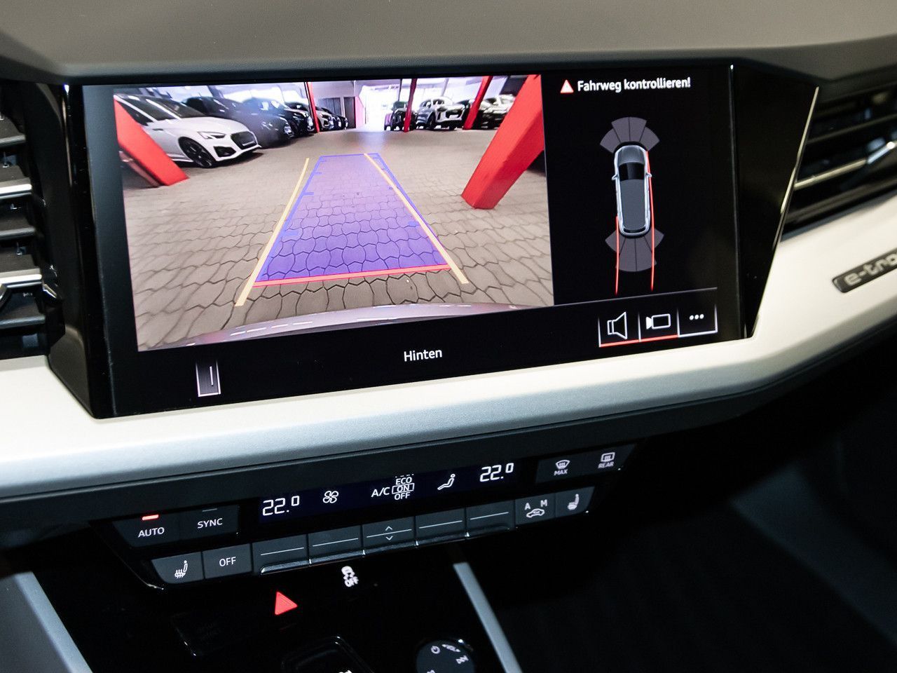 Audi Q4 e-tron - Bild 22