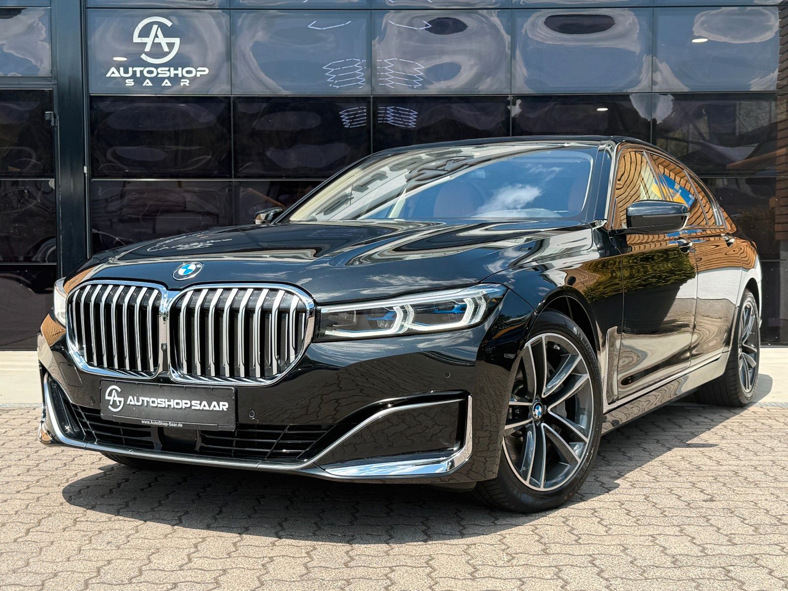 BMW 740 7 d xDrive. StHz/H&amp;K/Schiebedach
