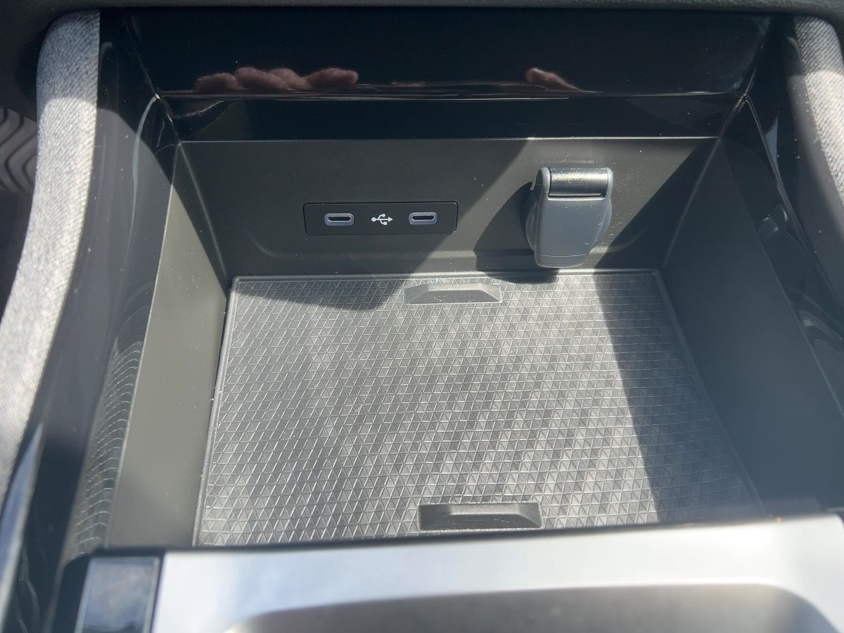 Fahrzeugabbildung Renault Austral Evolution Mild Hybrid 160 Automatik SHZ