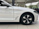 BMW 520 d Touring*Head Up*SHZ,*Apple Car Play*Leder* - BMW 5er Reihe in Essen
