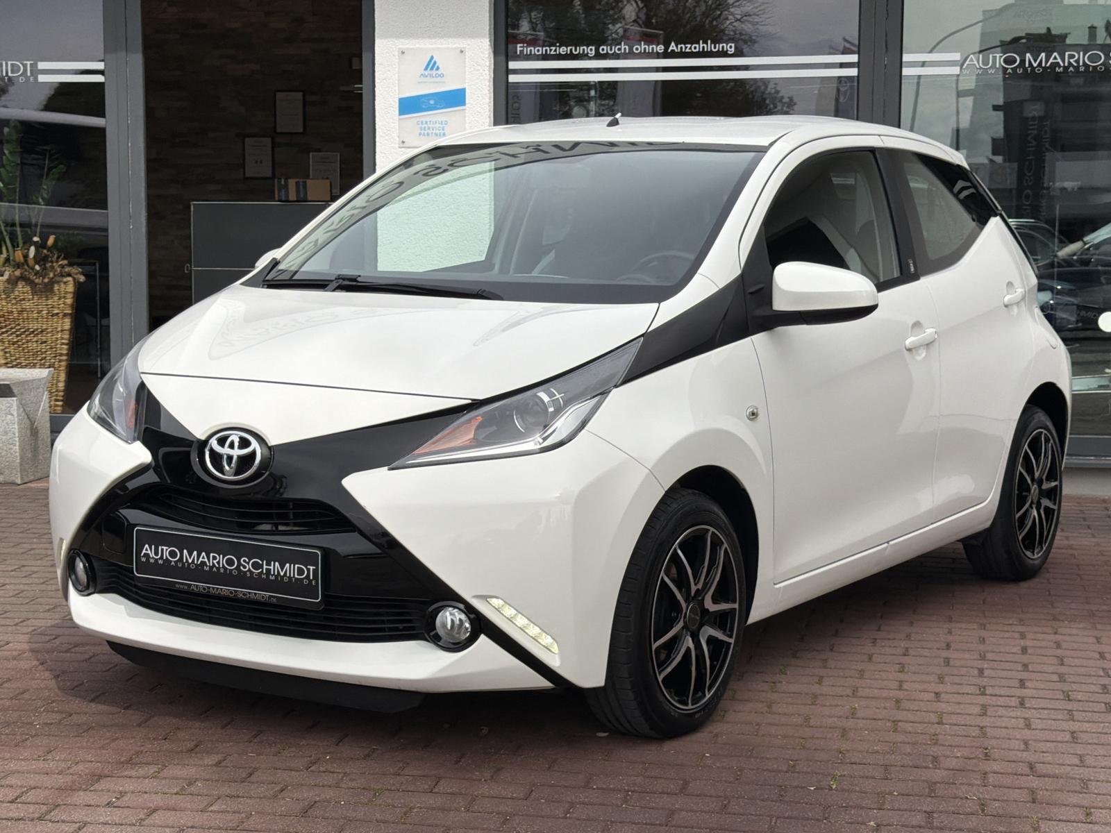 Toyota Aygo (X) Team D x-play 1.Hand Kamera Tempomat