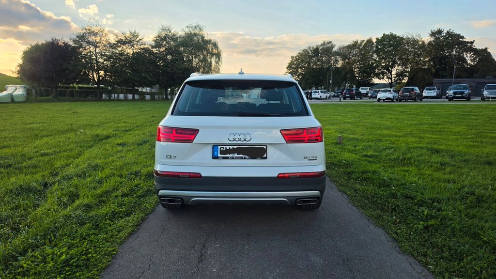 Image of Audi Q7