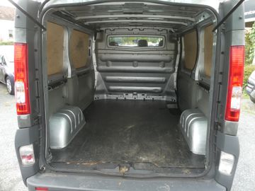 Opel Vivaro - 9