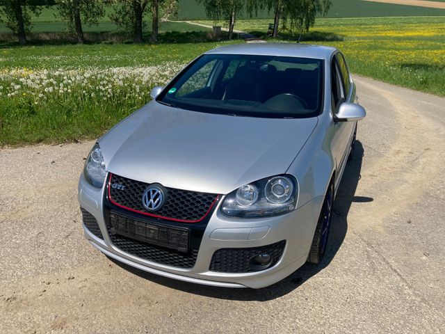 Volkswagen Golf GTI Pirelli *Bilstein Gewindefahrwerk* *OZ*