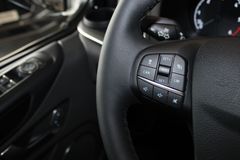Fahrzeugabbildung Ford Tourneo Custom L2 Titanium 8-Si  ACC XENON AHK