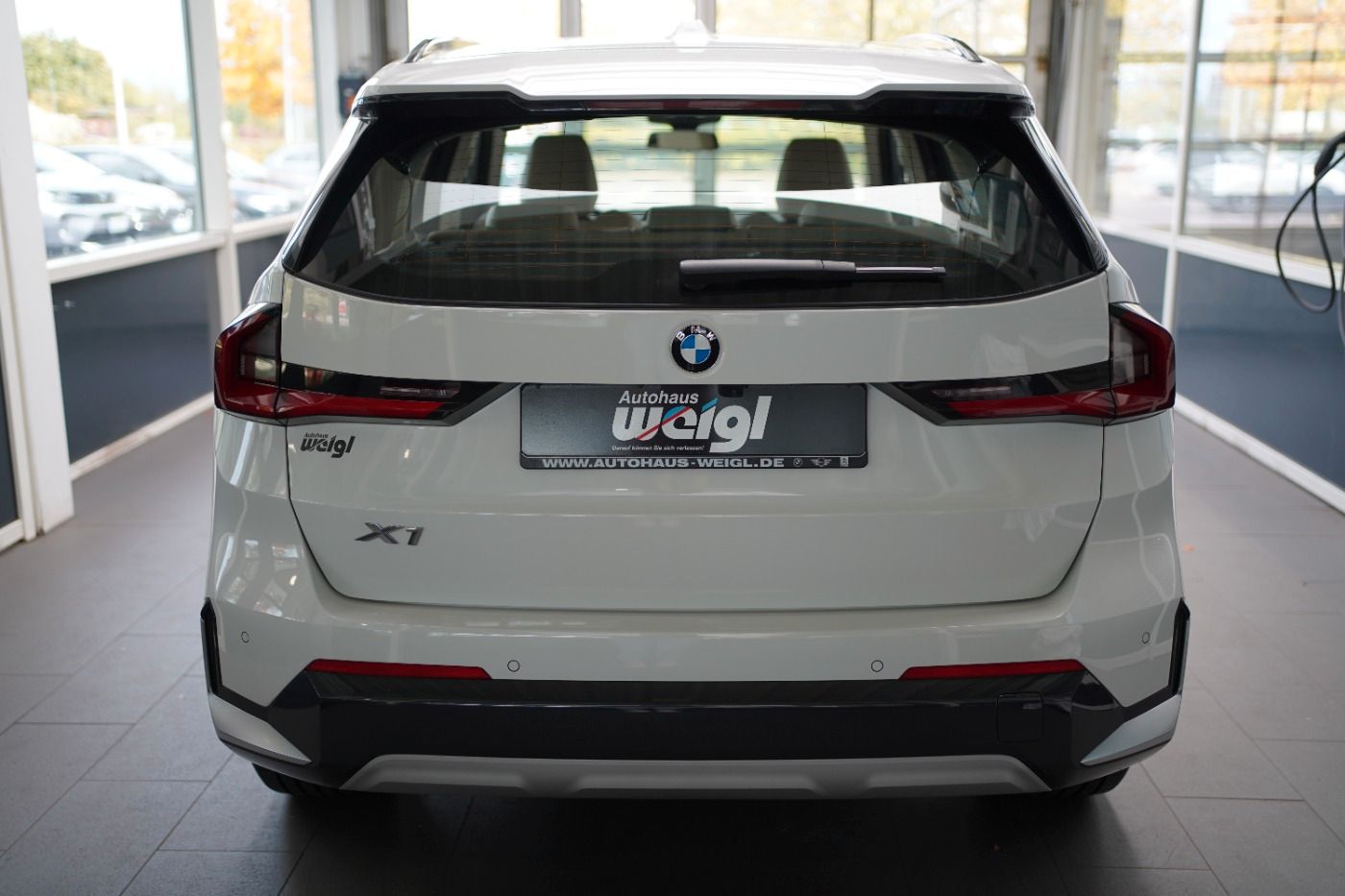 Fahrzeugabbildung BMW X1 18i xLine +LED+Komfortzugang+DAB+Sitzheizung