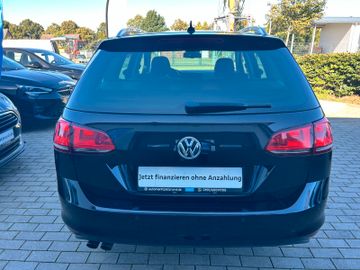 Volkswagen Golf - 8