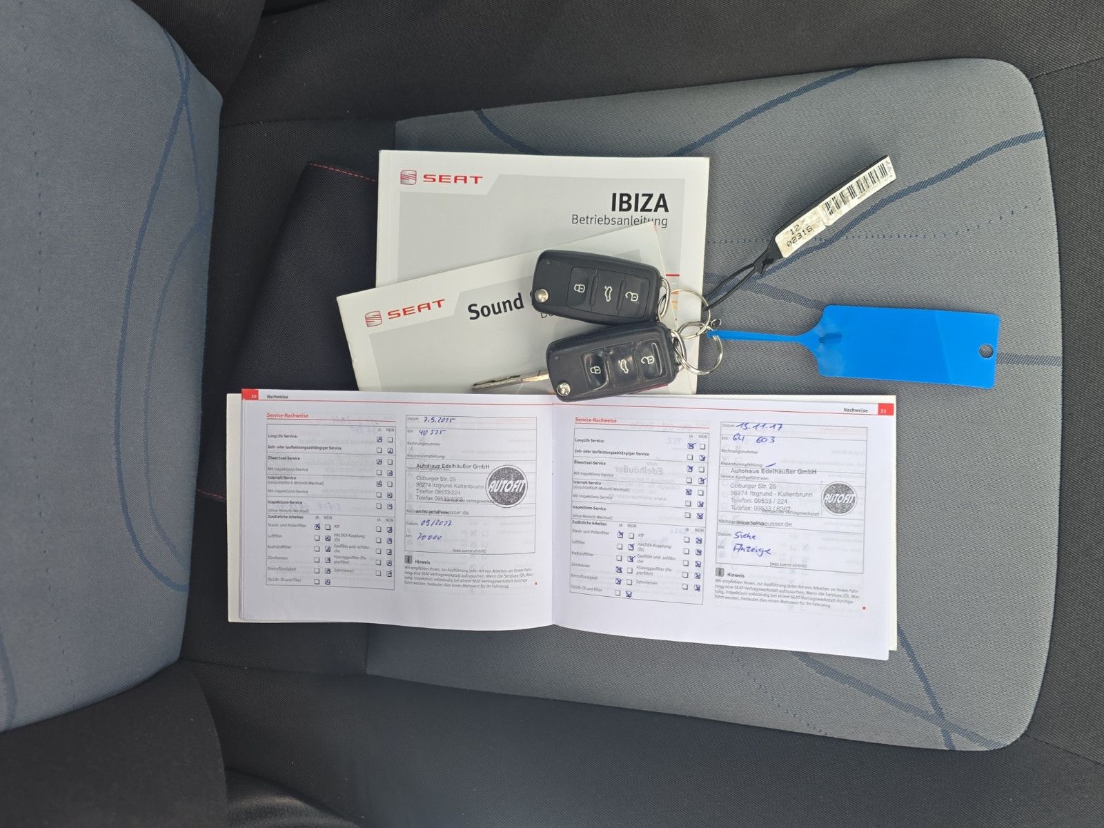 Fahrzeugabbildung SEAT Ibiza Lim. Reference Salsa Klima Sitzeheizung