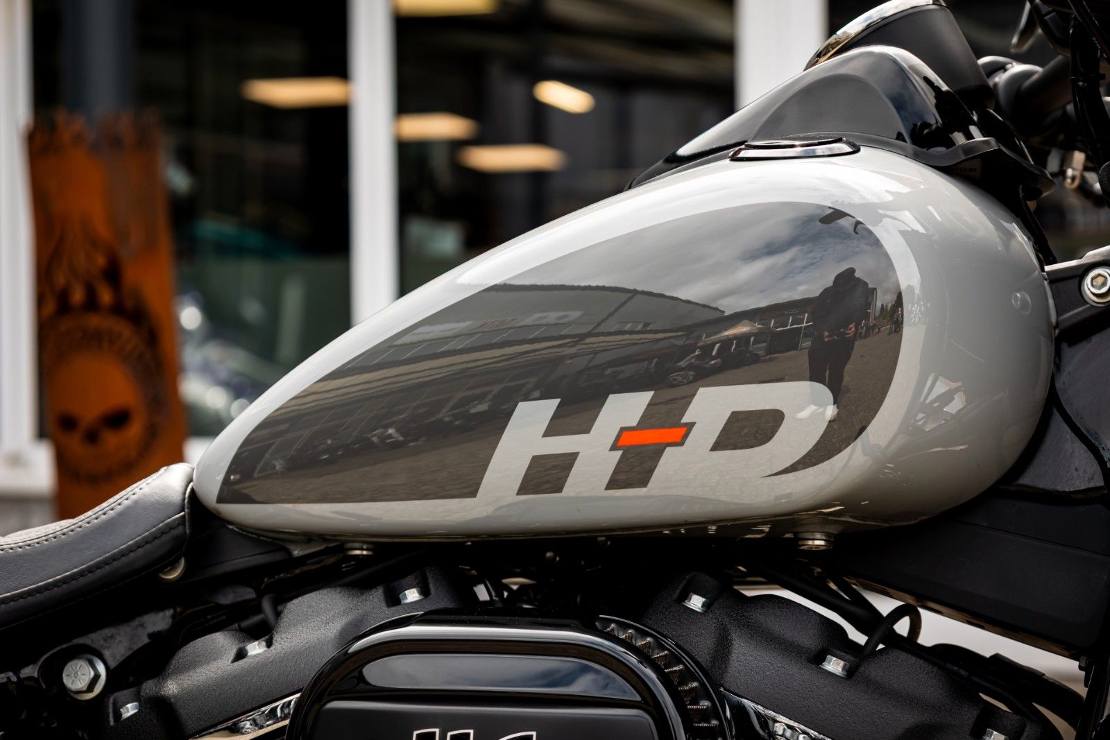 Fahrzeugabbildung Harley-Davidson FXFBS Fat Bob 114 CUI Softail - V PERFORMANCE -