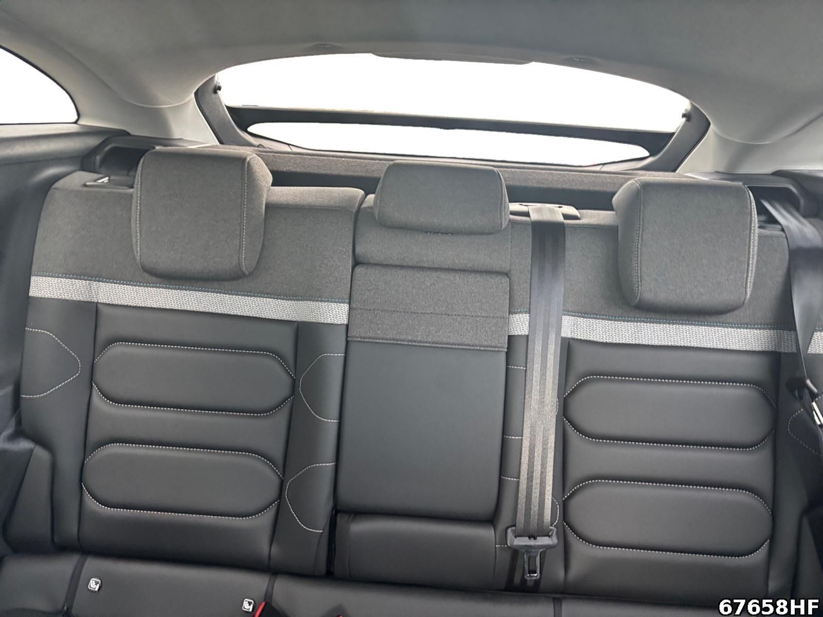 Fahrzeugabbildung Citroën C4 Shine +NAVI+SHZ+CARPLAY+KEYLESS+DAB