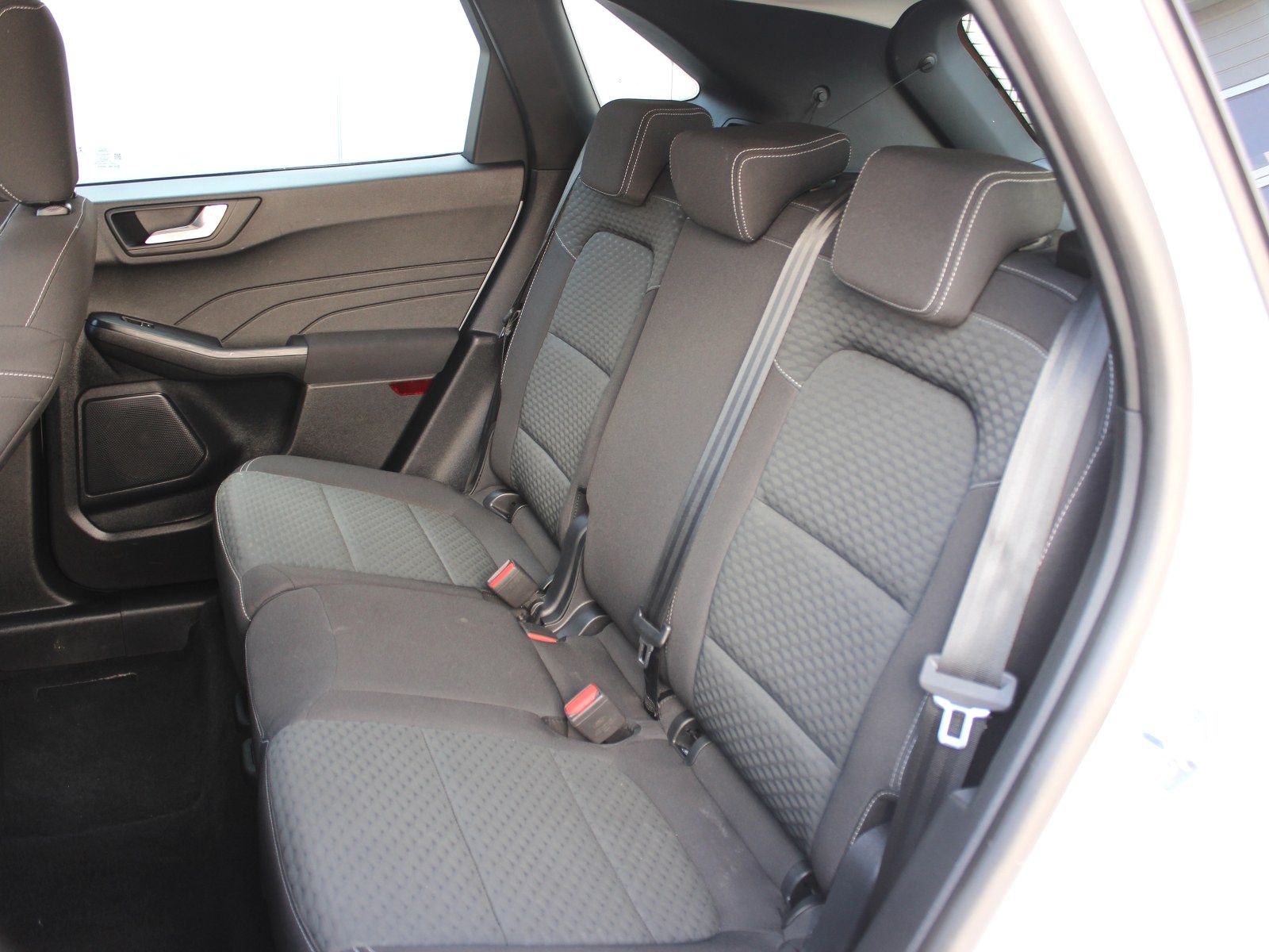 Fahrzeugabbildung Ford Kuga Plug-In Hybrid Cool & Connect 2,5 Duratec