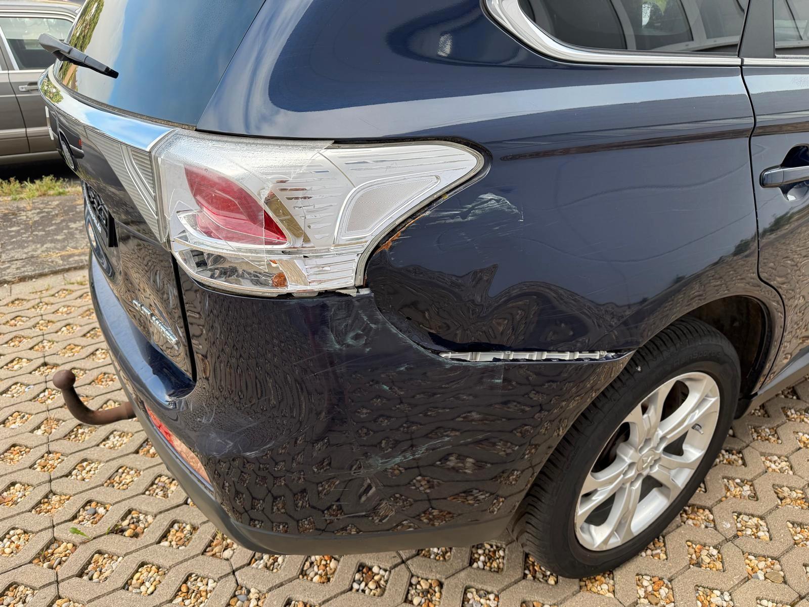 Mitsubishi Outlander ClearTec Invite 2WD 7-SITZER/LEDER