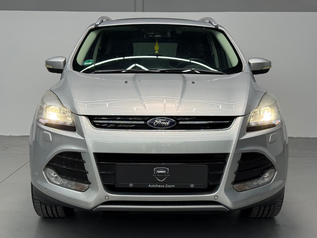 Ford Kuga Titanium, Foto 25 von 45