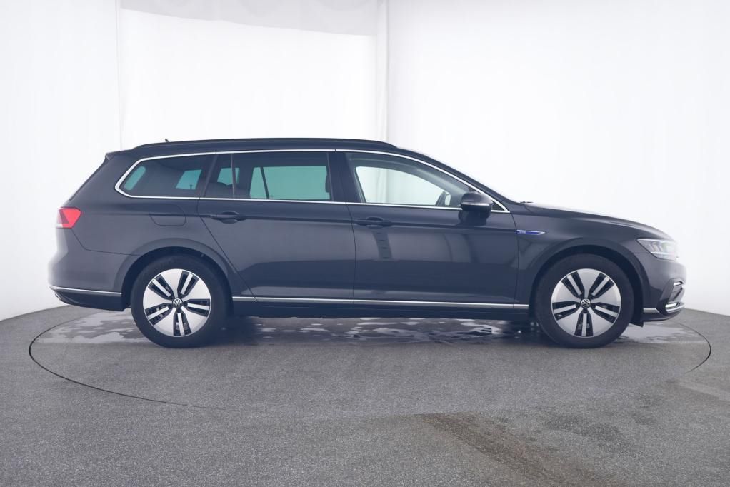 Volkswagen Passat Variant GTE 1.4 TSI DSG AHK*RFK*PDC*Tempo