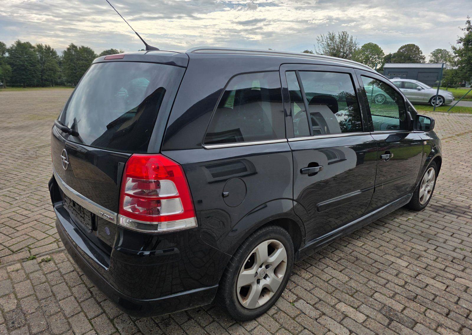 Opel Zafira 2010 — photo 5