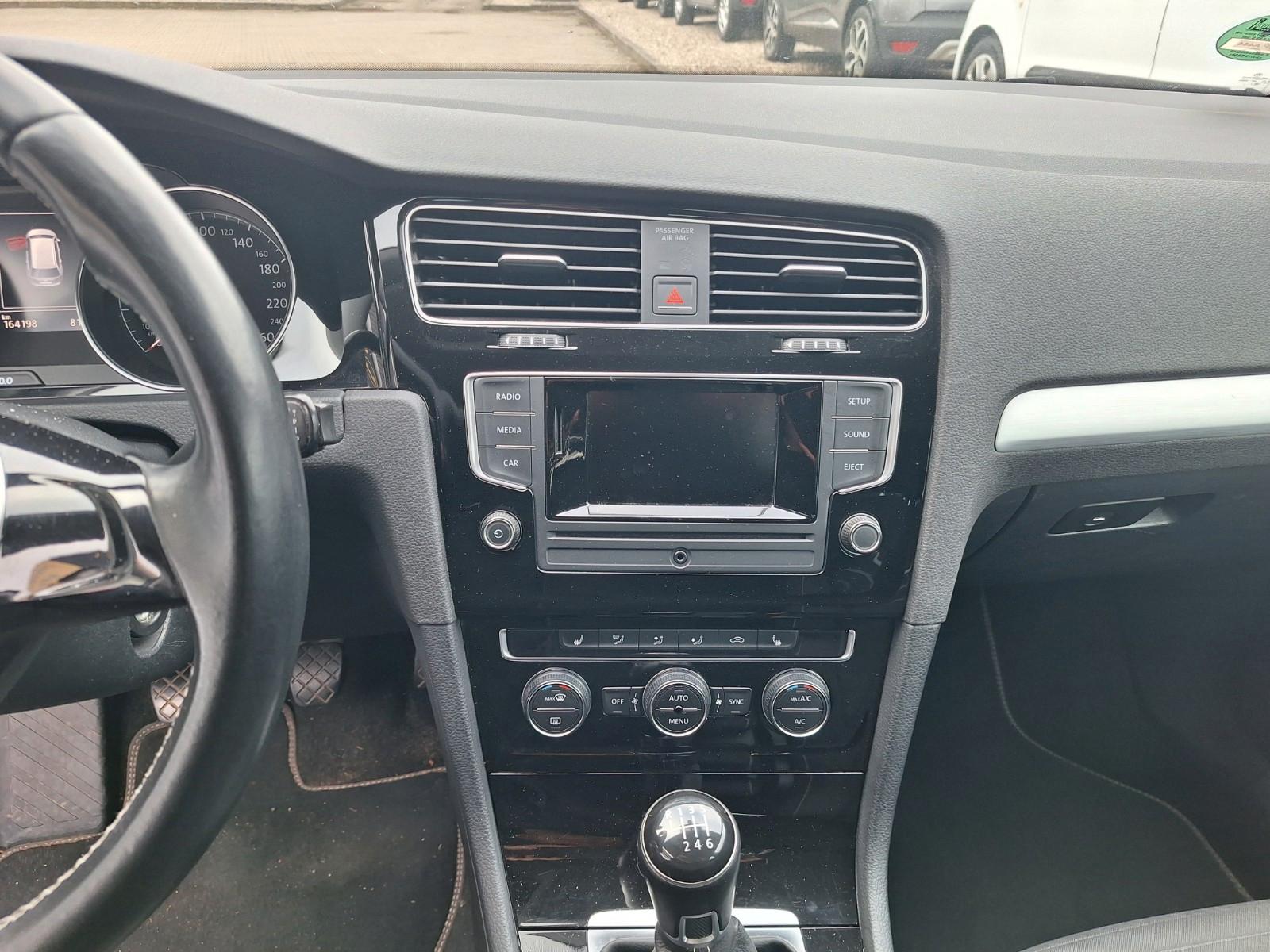 Volkswagen Golf VII Variant Comfortline BMT