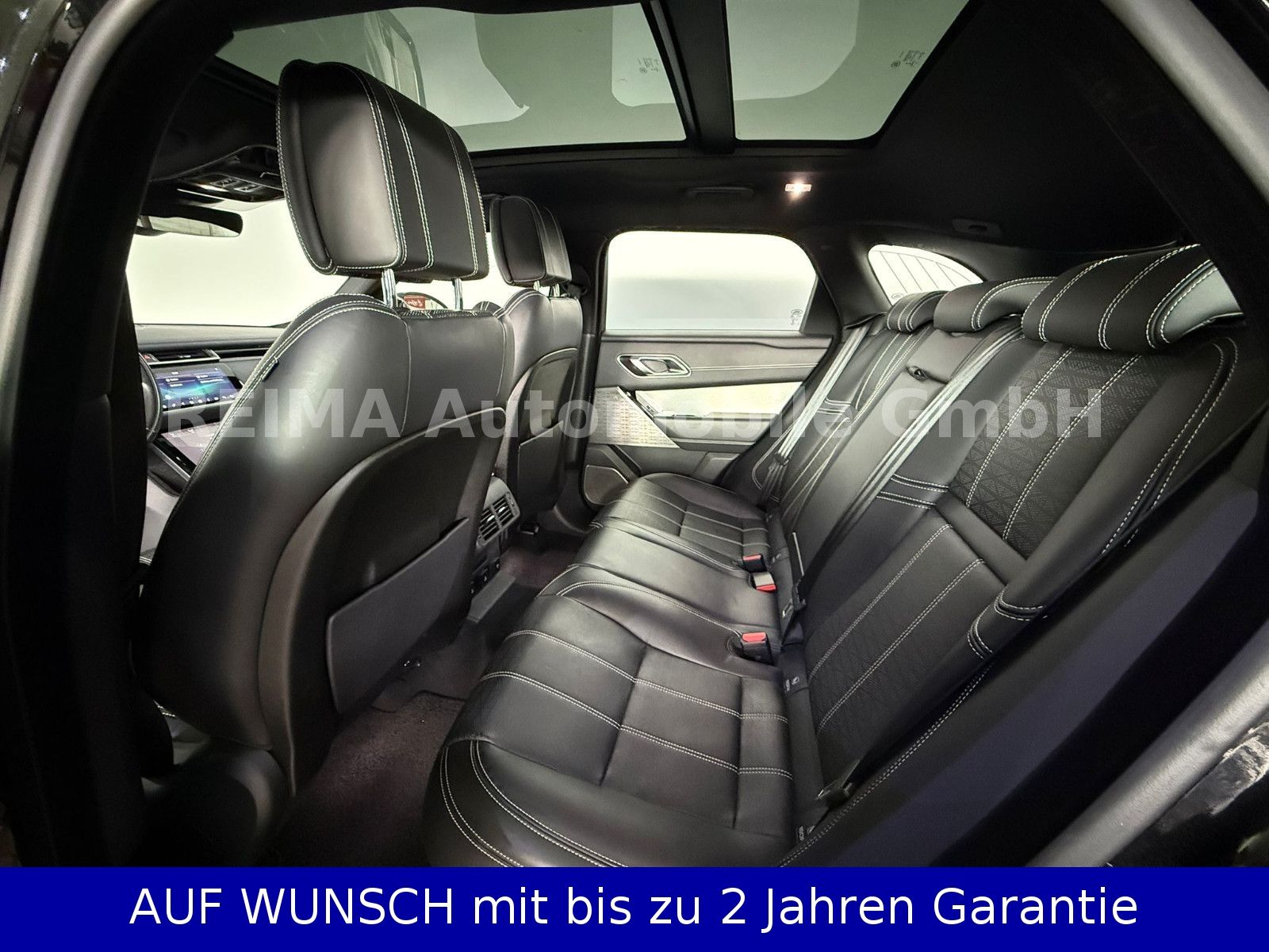 Fahrzeugabbildung Land Rover Range Rover Velar  2,0T  R-Dynamic SE, Pano, LED