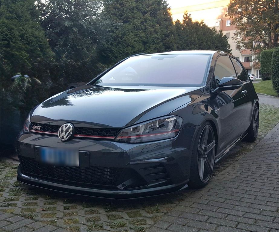 Image of Volkswagen Golf