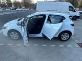 Renault Clio TCe 75 PS TÜV 8x Reifen NAVI BT 4-Türer - Renault: Reifen