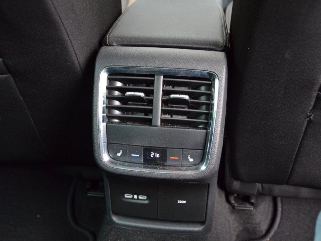Octavia 2.0 TDI 4x4 DSG Scout AHK/MATRIX/NAVI/IN