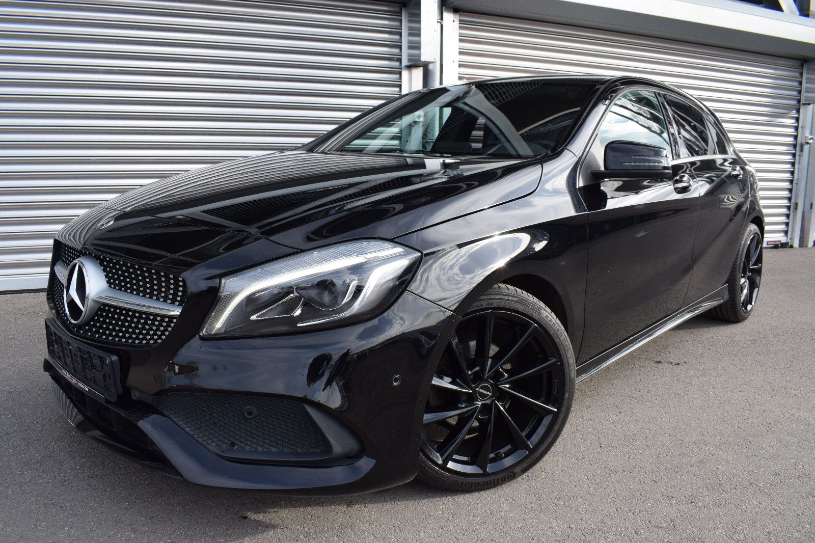 MERCEDES-BENZ A 180d AMG-Line/Navi/Sitzhzg./1. Hand
