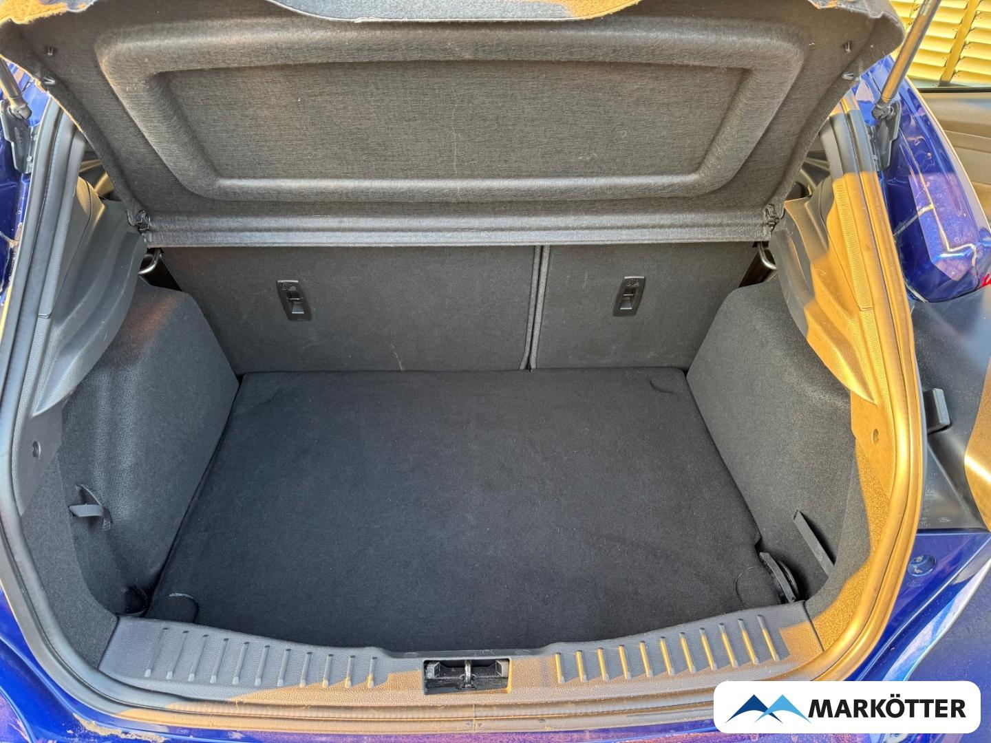 Ford Focus ST-Line CAM/SHZ/TEMP/KEYLESS/NAVI/LED
