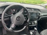 Volkswagen Touran 2.0 TDI SCR 140kW DSG Highline Highline  - Volkswagen Touran: TDI 140