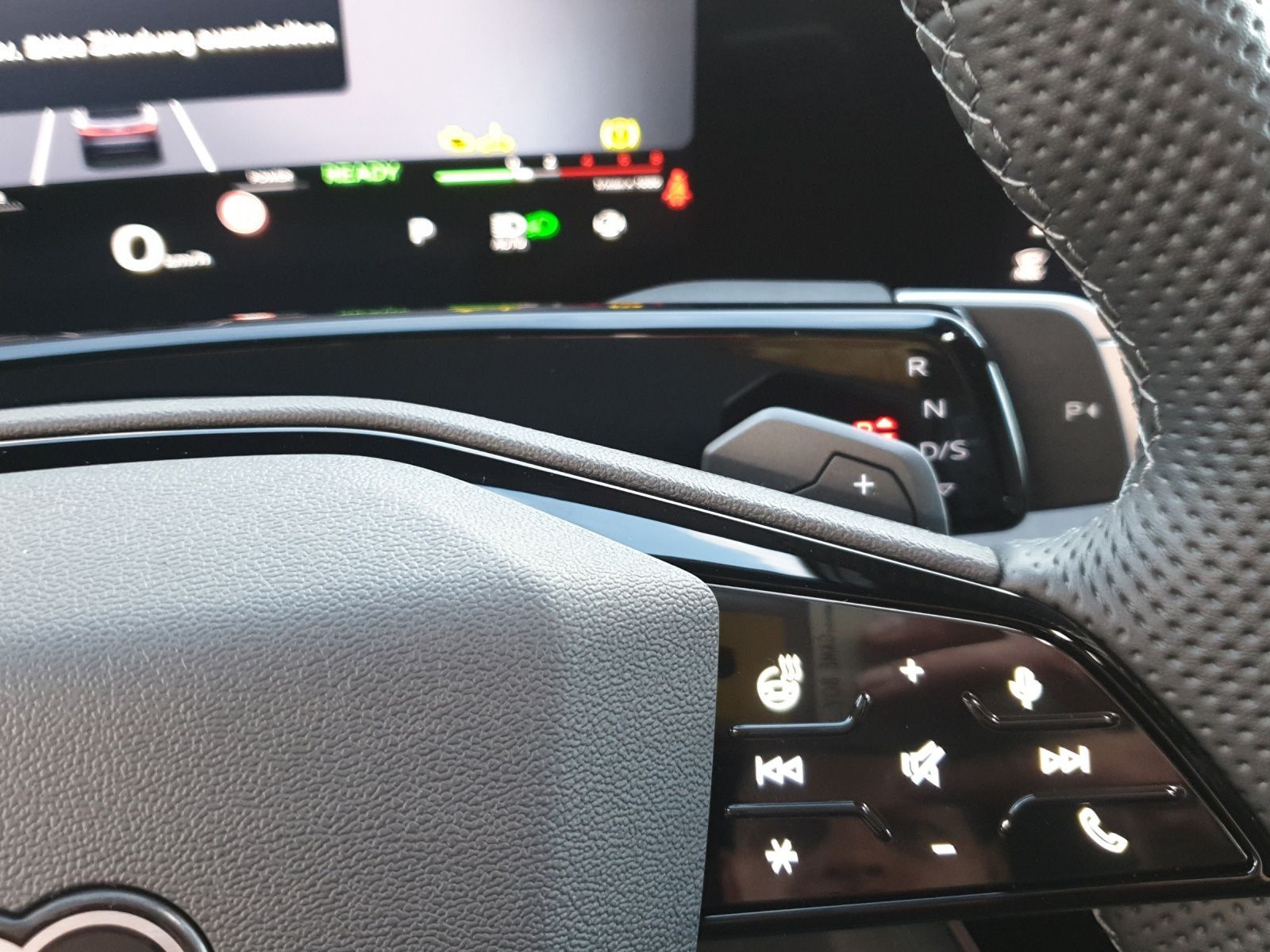 Audi Q3 Sportback e-hybrid 200 kW S tron ic foto 24