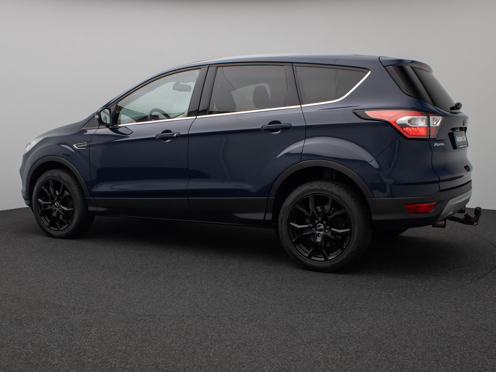 Fahrzeugabbildung Ford Kuga Trend AHK Sitzhzg PDC Tempomat 8Fach