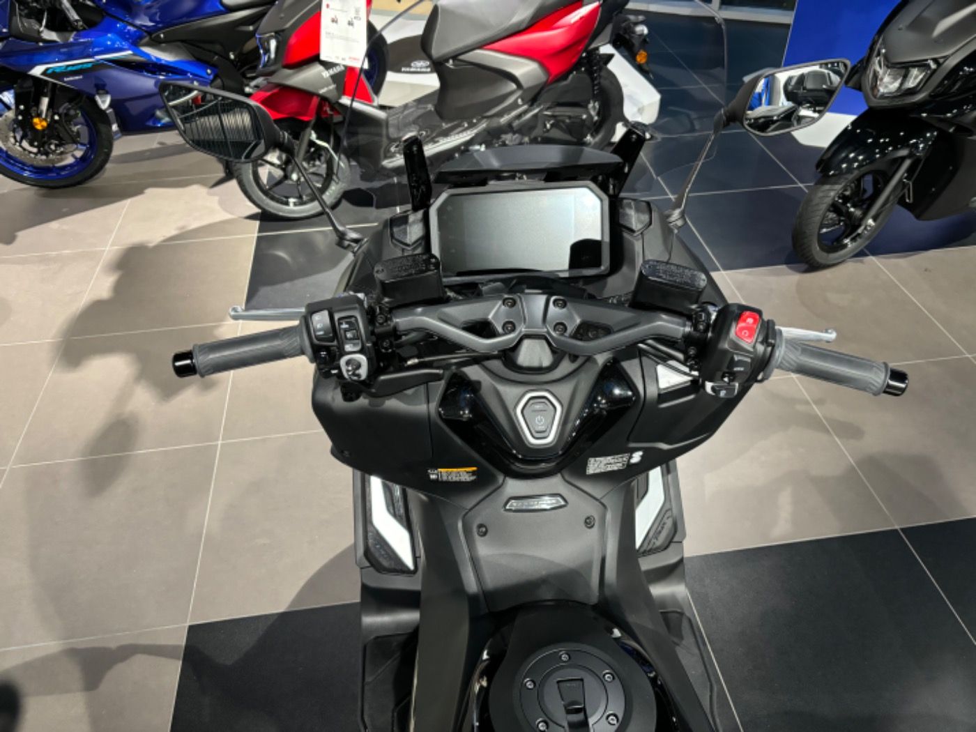 Fahrzeugabbildung Yamaha TMax 560 Techmax Modell 2023 Tageszulassung