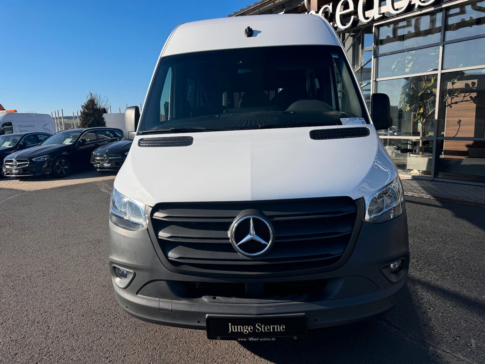 Fahrzeugabbildung Mercedes-Benz Sprinter 317 CDI Rollstuhl/Behinderten Lift