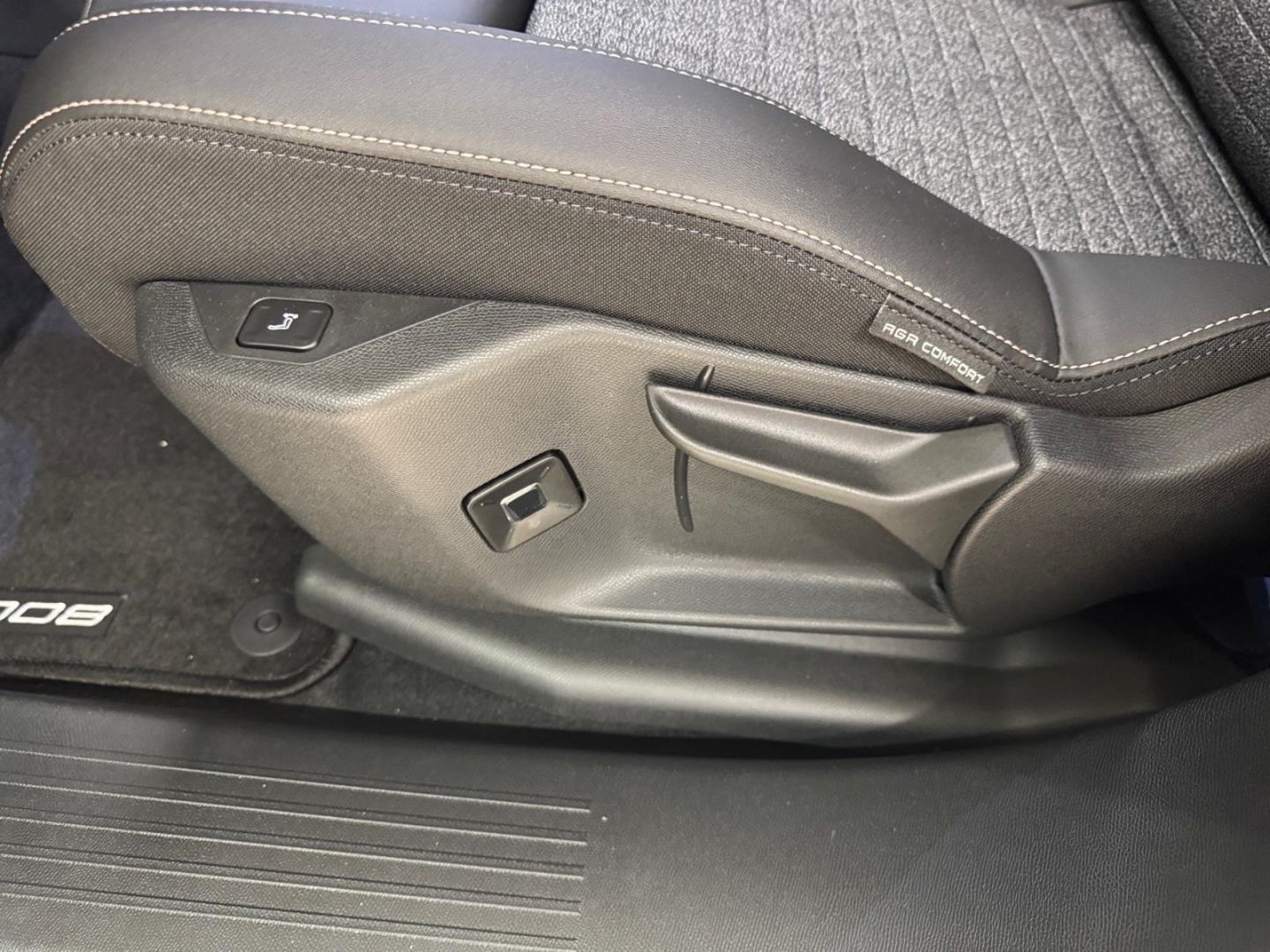 Peugeot 3008 - Bild 14