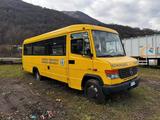 Mercedes-Benz Mercedes-benz Sprinter F75 615D - mit Diesel-Antrieb: Coupe, Gelb