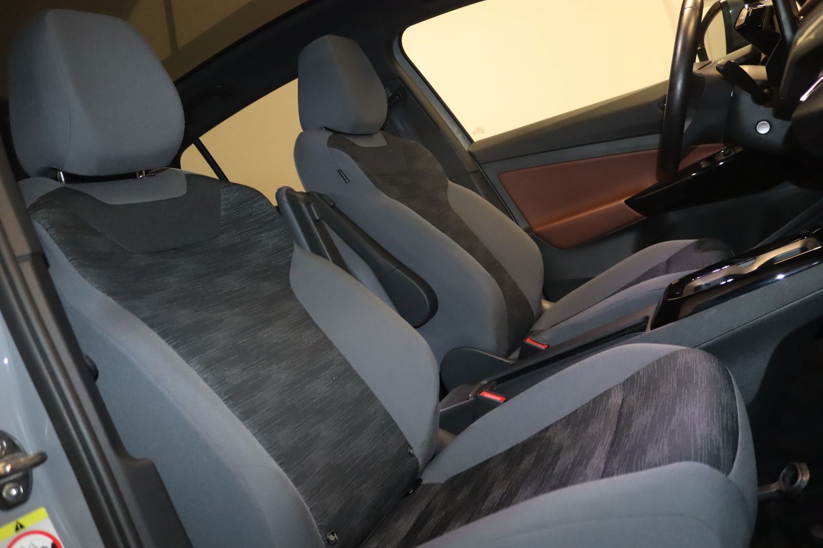 Volkswagen ID.5 Pro Performance 82 kw/h-PANO-IQ-ACC-AHK-NAV foto 17