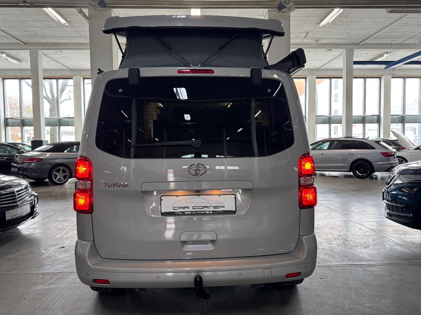 Fahrzeugabbildung Toyota DETHLEFFS CROSSCAMP FLEX 7-SITZER AUFSTELLDACH