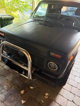 Lada  Niva 4x4 - Lada mit Benzin-Antrieb: Kleinwagen