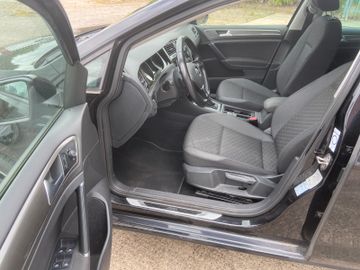 Volkswagen Golf - 7
