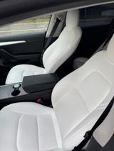 Tesla Model 3 Allradantrieb Performa...