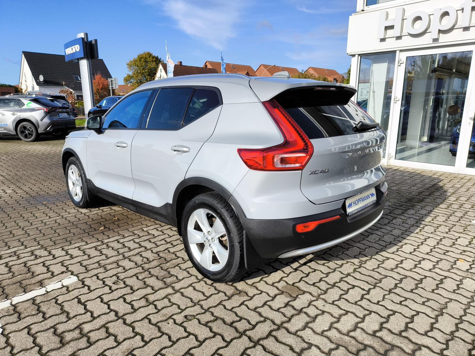 Volvo XC40 B4 Benzin Aut. ACC / BLIS / AHK