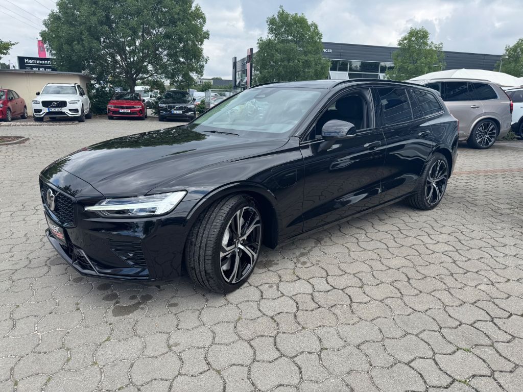 Fahrzeugabbildung Volvo V60 T6 Plug-in Hybrid AWD Plus Dark+LagomPak+