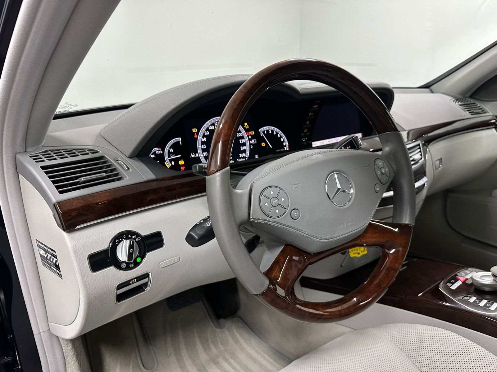 Fahrzeugabbildung Mercedes-Benz S 500 4MATIC *2.Hand*DISTRO*SCHIEBED*SITZKLIMA