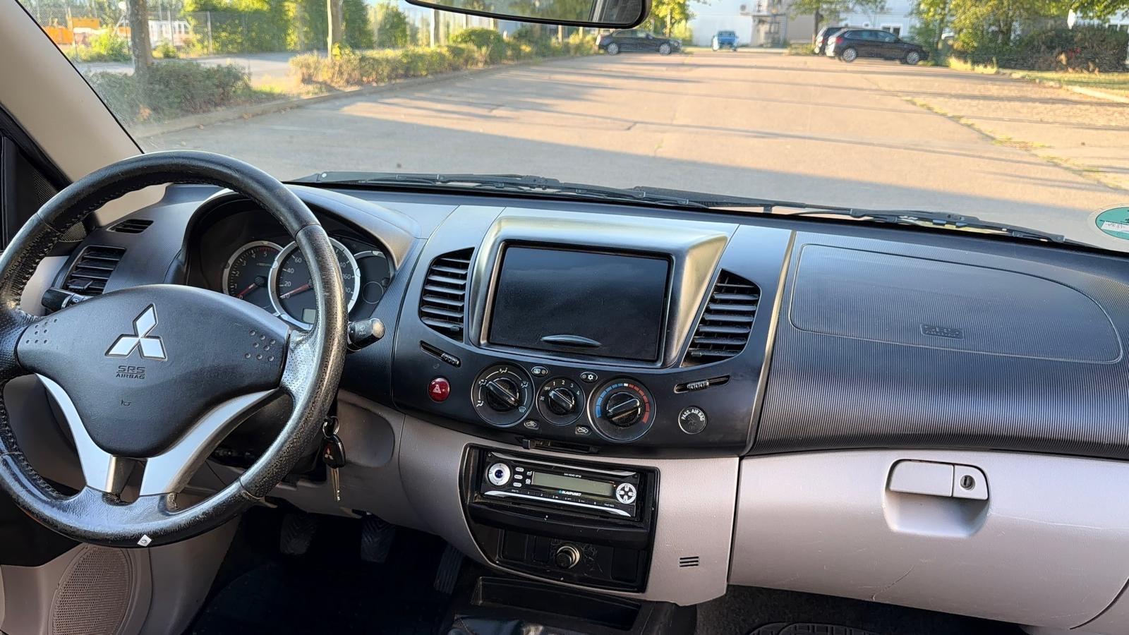 Mitsubishi L200