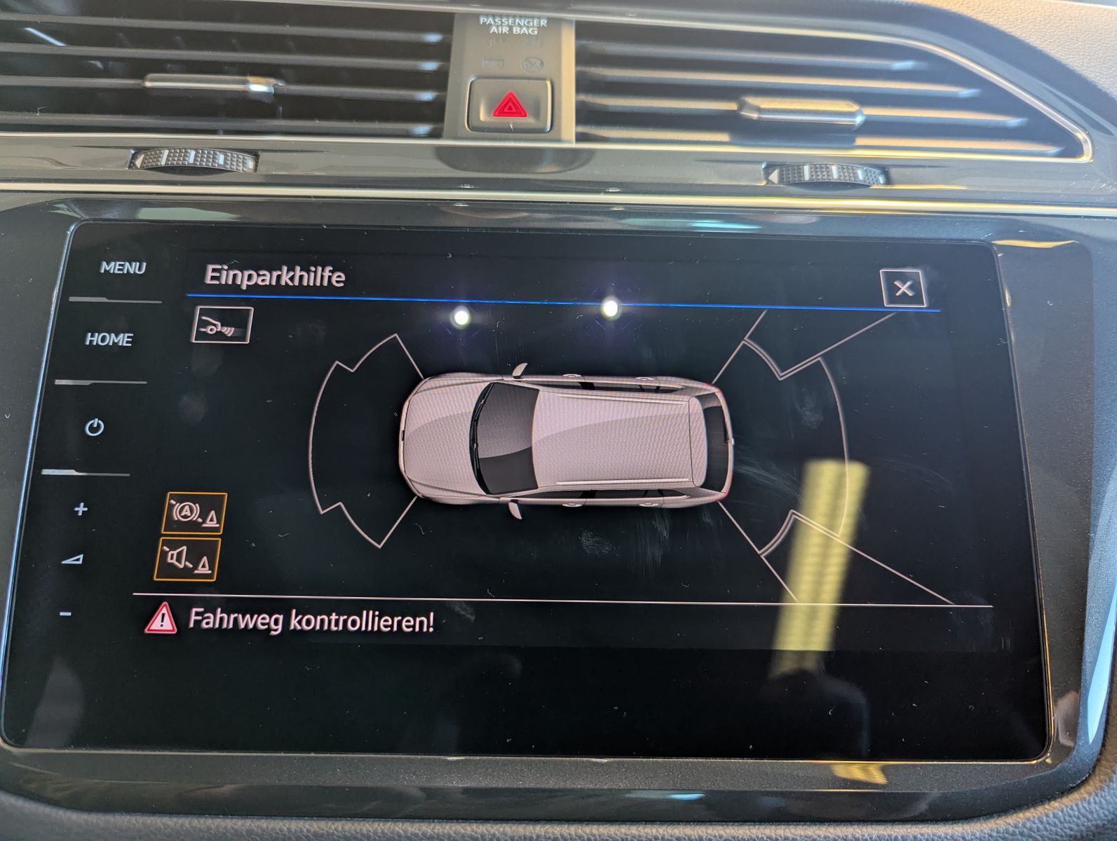 VW Tiguan 2.0 TDI DSG R-Line Matrix Pano HUD AHK 20 - Image 37