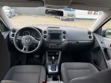 Volkswagen Tiguan - 8