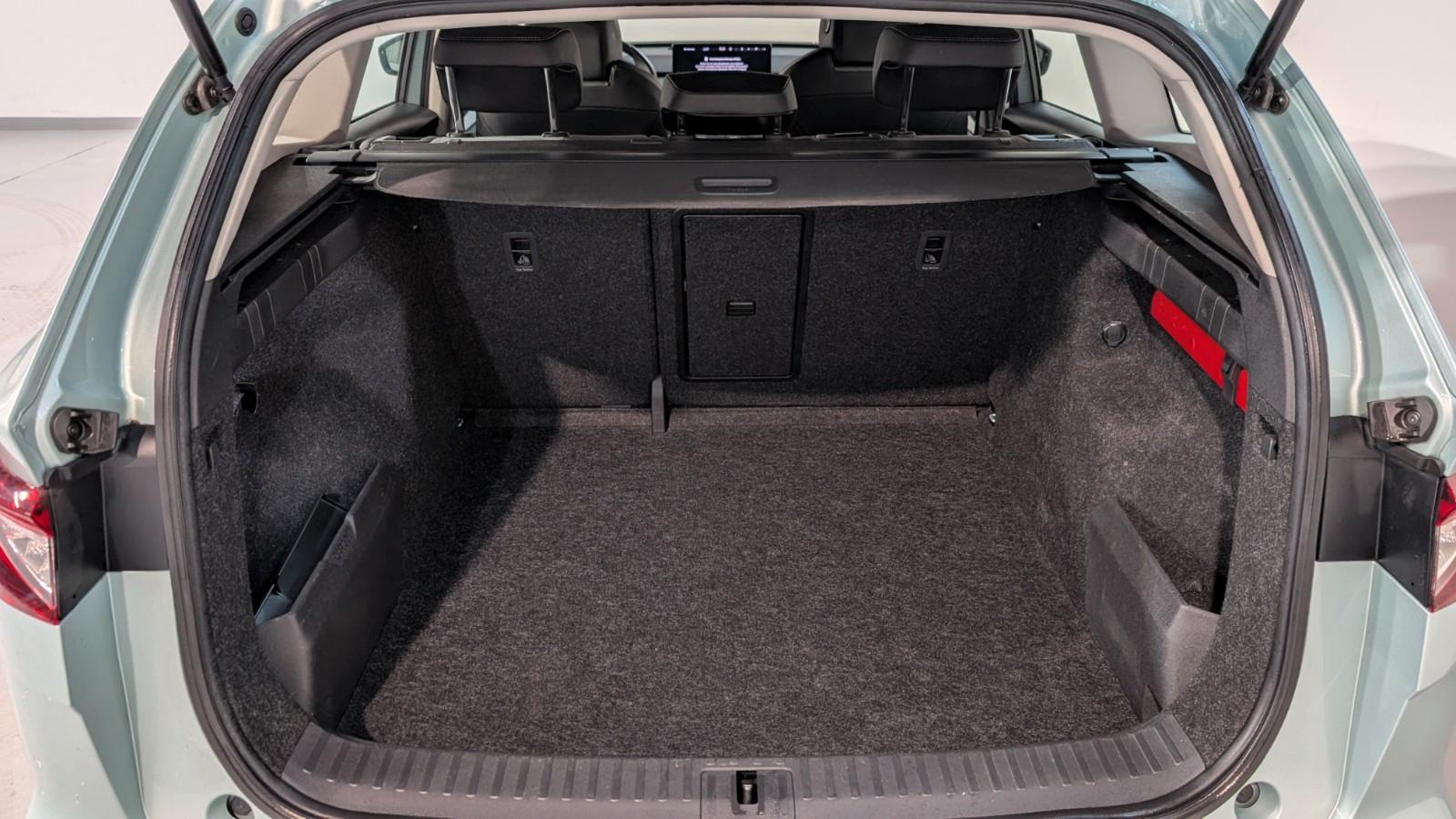 Skoda Enyaq 60 Loft LANE*FRONT*SHZ*KAM*PANO*MATRIX