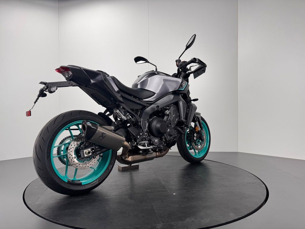 Fahrzeugabbildung Yamaha MT-09 *AKRAPOVIC *NEUWERTIG
