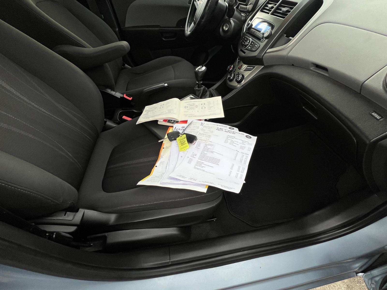 Car Image 23